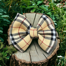 Load image into Gallery viewer, Burnberry  Tartan -