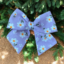 Load image into Gallery viewer, Daisy Sailor Bow