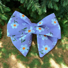 Load image into Gallery viewer, Daisy Sailor Bow