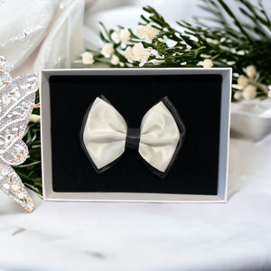 Tuxedo Bow
