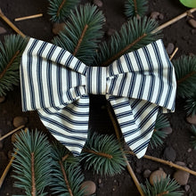 Load image into Gallery viewer, Navy Stripe Sailor Bow