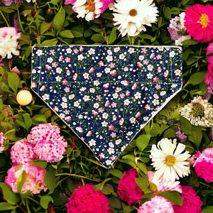 Oasis Floral Navy