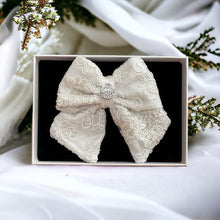 Load image into Gallery viewer, Wedding Sailor Bow Ivory / Lace