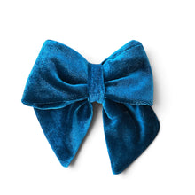 Load image into Gallery viewer, Velvet Bow Teal