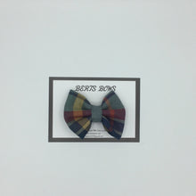 Load image into Gallery viewer, Strathtay Plaid Moulinearn