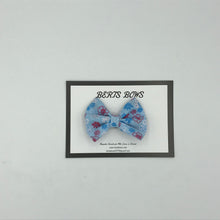 Load image into Gallery viewer, Spring Floral Blue