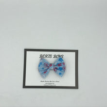 Load image into Gallery viewer, Spring Floral Blue